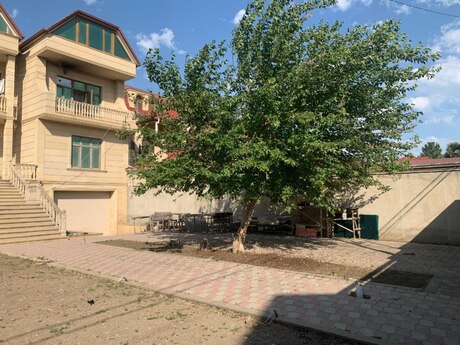 7 otaqlı həyət evi, 307 m², Bakıxanov: 670 000 ₼ 2