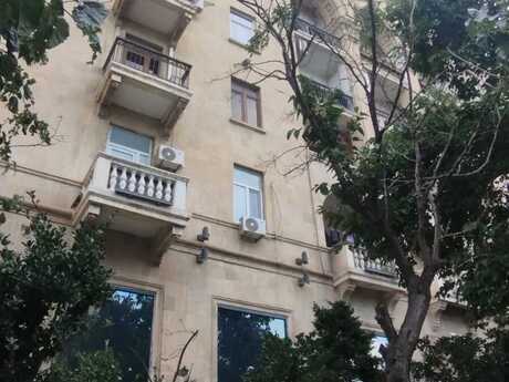 Elan №6407282 - Bakı, Bayıl q., 2 otaqlı, 45 m², 3/5 mərtəbə