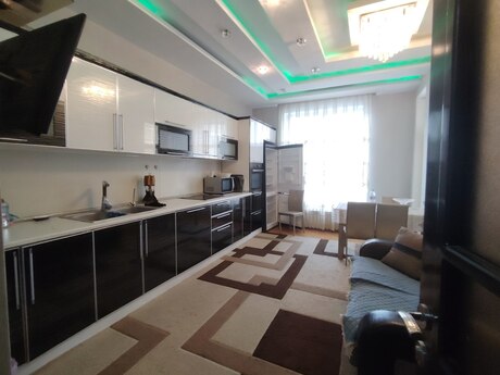 4-room apartment, 206 m², Nizami: 560 000 ₼ 4