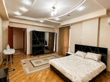 4-комнатная квартира, 210 м², İçəri Şəhər: 970 000 ₼ 5