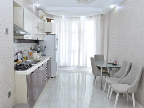 Elan №6407415 - Bakı, Şah İsmayıl Xətai m., 4 otaqlı, 192 m², 18/24 mərtəbə