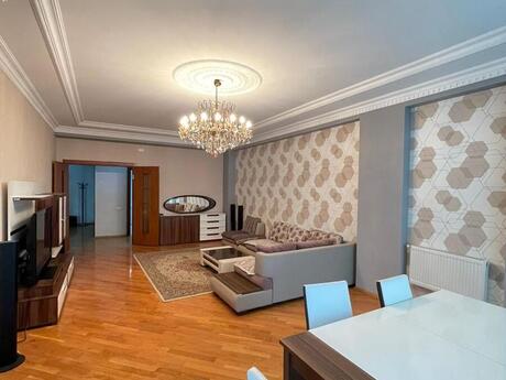 Kirayə 4 otaqlı mənzil, 200 m², 28 May: 1 500 ₼/ay 4