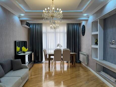 Elan №6407434 - Bakı, İnşaatçılar m., 4 otaqlı, 150 m², 5/19 mərtəbə