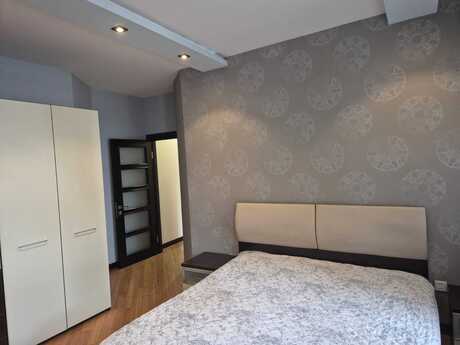 Kirayə 3 otaqlı mənzil, 100 m², Şah İsmayıl Xətai: 1 000 ₼/ay 5