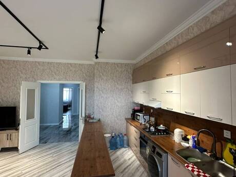 3 otaqlı mənzil, 134 m², 8-ci mikrorayon: 455 600 ₼ 2