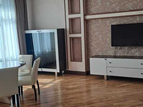 Kirayə 3 otaqlı mənzil, 120 m², Nizami: 1 500 ₼/ay 3