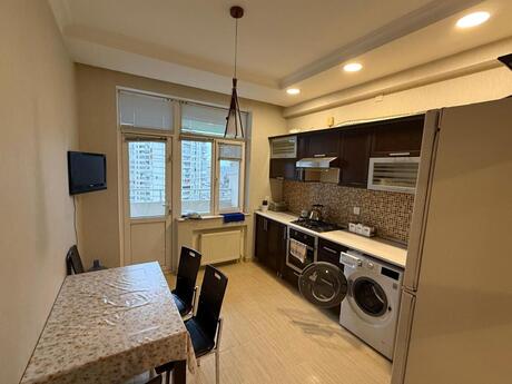 Kirayə 3 otaqlı mənzil, 100 m², İnşaatçılar: 899 ₼/ay 5