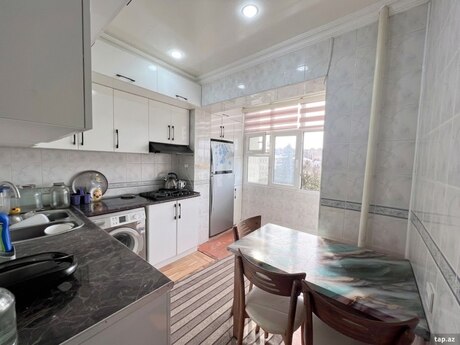 Elan №6407587 - Bakı, Köhnə Günəşli q., 4 otaqlı, 86.7 m², 5/9 mərtəbə