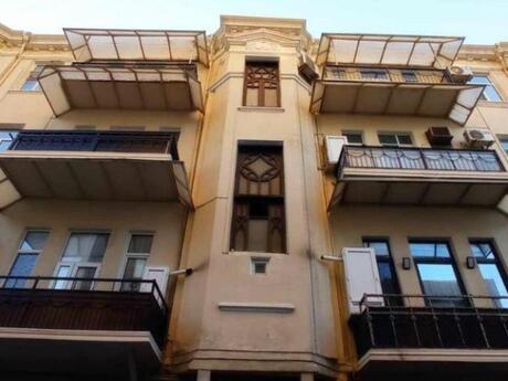 Elan №6407682 - Bakı, Sahil m., 5 otaqlı, 172 m², 3/4 mərtəbə