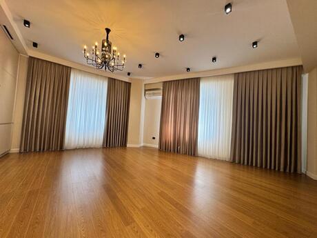 Объявление №6407659 - Баку, пос. Аг шехер, 3-комн., 150 м², 4/7 этаж