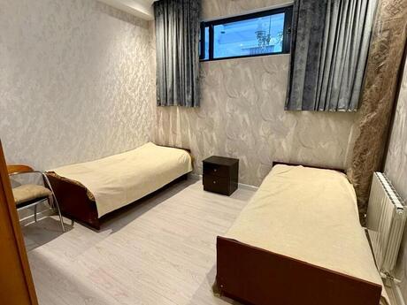 3-room apartment for rent, 85 m², Şah İsmayıl Xətai: 1 200 ₼/mo 4