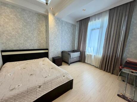 3-room apartment for rent, 85 m², Şah İsmayıl Xətai: 1 200 ₼/mo 3