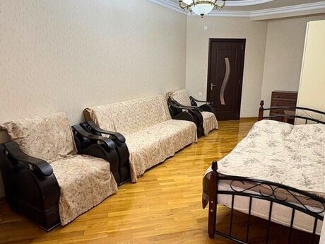 Kirayə 2 otaqlı mənzil, 85 m², 8 Noyabr: 1 100 ₼/ay 4