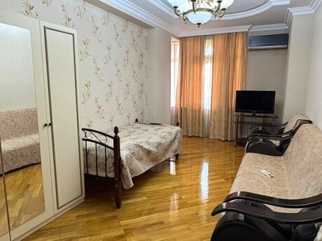 Kirayə 2 otaqlı mənzil, 85 m², 8 Noyabr: 1 100 ₼/ay 3