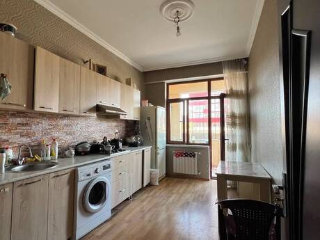 Elan №6407709 - Bakı, İnşaatçılar m., 3 otaqlı, 136 m², 4/16 mərtəbə