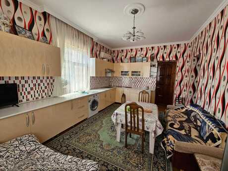 8 otaqlı həyət evi, 360 m², Badamdar: 650 000 ₼ 4