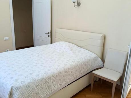 Kirayə 3 otaqlı mənzil, 125 m², Elmlər Akademiyası: 1 499 ₼/ay 2