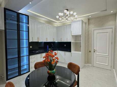 Аренда: 2-комнатная квартира, 77 м², Nəriman Nərimanov: 1 200 ₼/мес 2