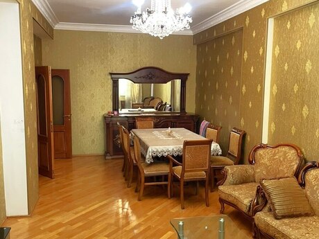 4 rooms · 160 m² · floor 4/12, Badamdar