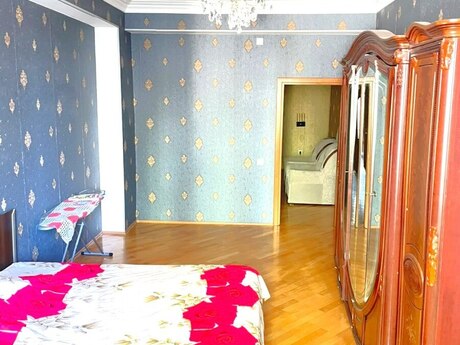 Kirayə 4 otaqlı mənzil, 160 m², Badamdar: 1 000 ₼/ay 3