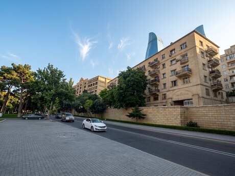 Elan №6407944 - Bakı, İçəri Şəhər m., 1 otaqlı, 35 m², 5/5 mərtəbə