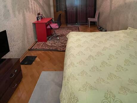 3 otaqlı mənzil, 100 m², 8 Noyabr: 235 000 ₼ 3
