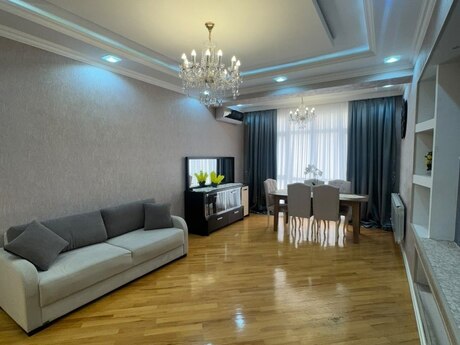 Kirayə 4 otaqlı mənzil, 155 m², 20 Yanvar: 1 250 ₼/ay 4
