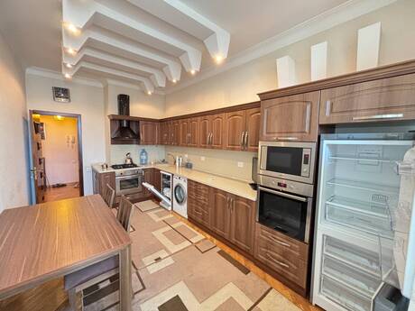 Kirayə 2 otaqlı mənzil, 105 m², 28 May: 999 ₼/ay 4