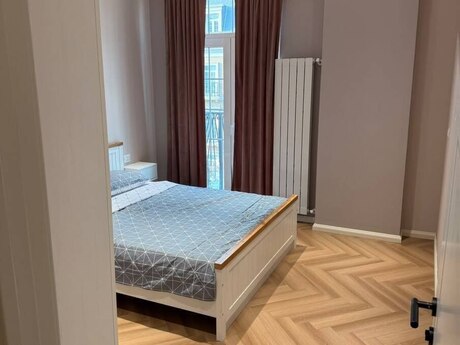 3-room new-build apartment for rent in Ağ şəhər, 80 m², 2 200 AZN/mo, photo 5 / 12