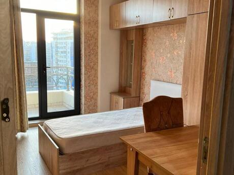 Kirayə 3 otaqlı mənzil, 90 m², 28 May: 1 500 ₼/ay 5