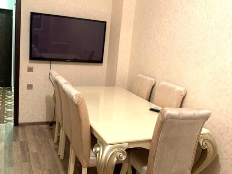 Kirayə 2 otaqlı mənzil, 65 m², Bakıxanov: 599 ₼/ay 2