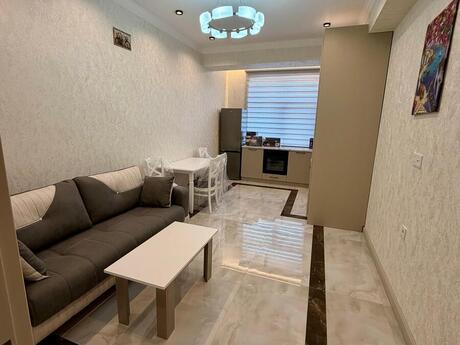 Kirayə 2 otaqlı mənzil, 100 m², 28 May: 1 600 ₼/ay 3
