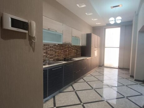 4 otaqlı mənzil, 170 m², İnşaatçılar: 399 000 ₼ 3