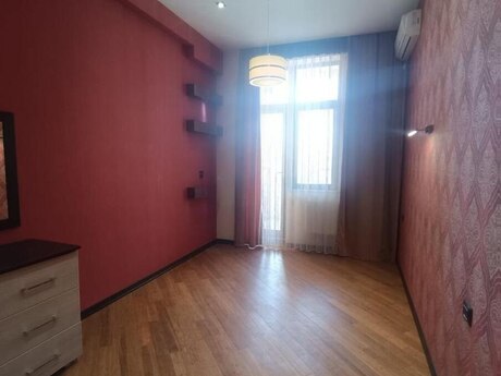 4 otaqlı mənzil, 170 m², İnşaatçılar: 399 000 ₼ 5