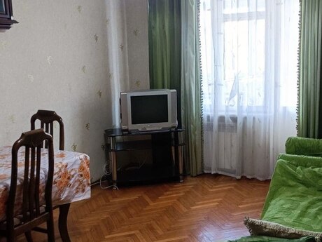 Elan №6408208 - Bakı, Qara Qarayev m., 2 otaqlı, 48 m², 4/5 mərtəbə