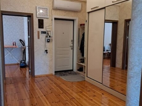 3 rooms · 90 m² · floor 3/9, Lökbatan