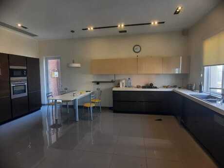 5-комнатная квартира, 360 м², 28 May: 770 000 ₼ 2