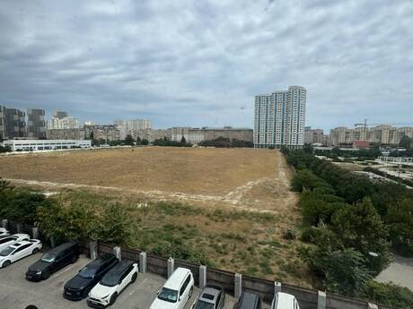 3 otaq · 92 m² · 4/12 mərtəbə, Elmlər Akademiyası