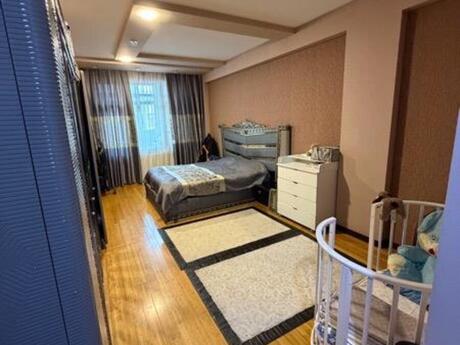 3 otaqlı mənzil, 138 m², 20 Yanvar: 329 000 ₼ 4
