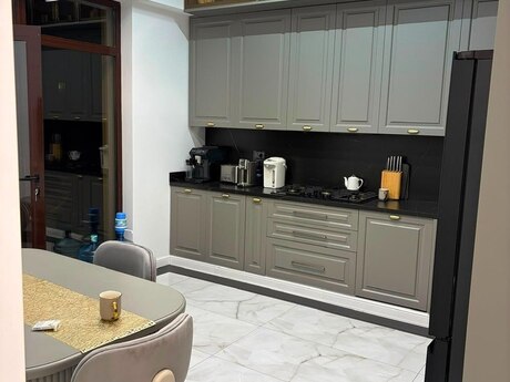 Kirayə 2 otaqlı mənzil, 120 m², 28 May: 2 800 ₼/ay 5