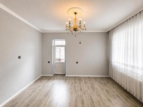 Elan №6408592 - Bakı, 28 May m., 2 otaqlı, 65 m², 5/5 mərtəbə