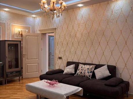 Elan №6408661 - Bakı, 8 Noyabr m., 3 otaqlı, 126 m², 8/19 mərtəbə