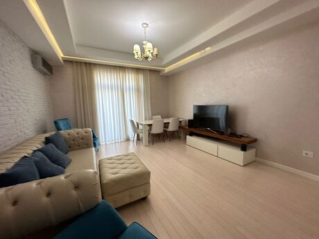 Kirayə 4 otaqlı mənzil, 160 m², Ağ şəhər: 1 800 ₼/ay 5