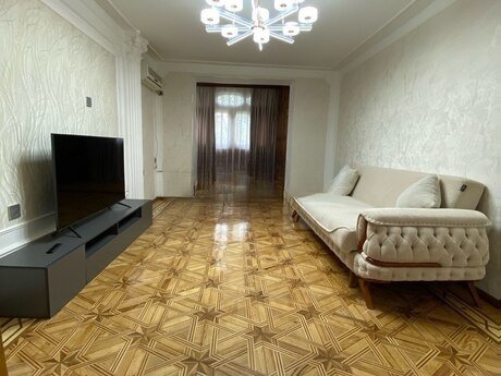 Elan №6408736 - Bakı, Elmlər Akademiyası m., 3 otaqlı, 80 m², 4/5 mərtəbə