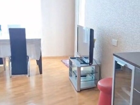 Kirayə 2 otaqlı mənzil, 70 m², 28 May: 70 ₼/ay 3