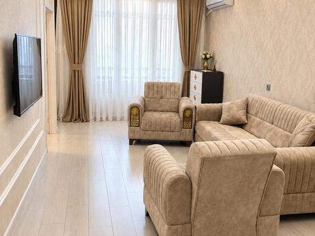2-room apartment for rent, 72 m², Şah İsmayıl Xətai: 900 ₼/mo 2