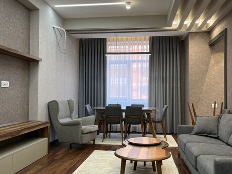 Elan №6408821 - Bakı, 8 Noyabr m., 3 otaqlı, 110 m², 7/12 mərtəbə