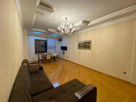 Объявление №6408846 - Баку, м. 28 мая, 3-комн., 150 м², 10/16 этаж