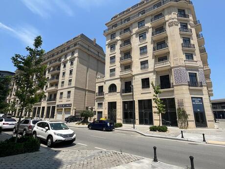 5 otaqlı mənzil, 214 m², Ağ şəhər: 850 000 ₼ 2