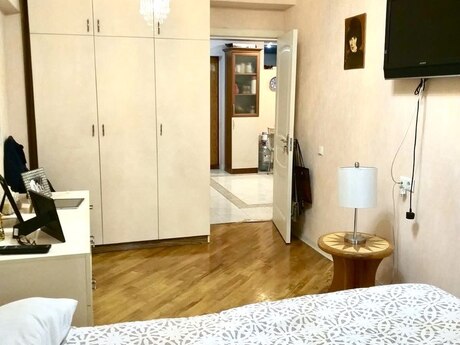 3-room apartment for rent, 100 m², Gənclik: 900 ₼/mo 4
